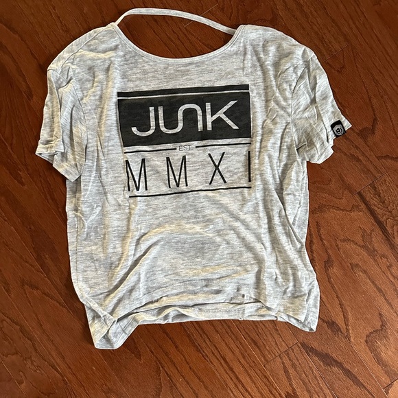 Junk open back crop tshirt - Picture 1 of 3
